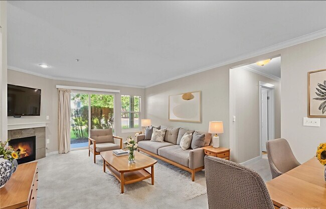 Building Photo - 25025 SE Klahanie Blvd