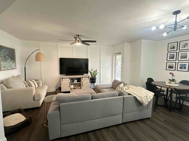 Building Photo - 508 S Glen Ave