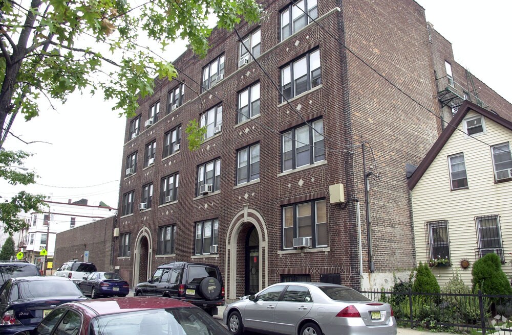 Foto del edificio - 132 39th St