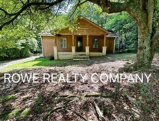 Building Photo - 4334-4404 Fairview Dr