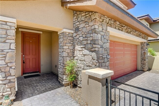 Building Photo - 5531 Alden Bend Dr