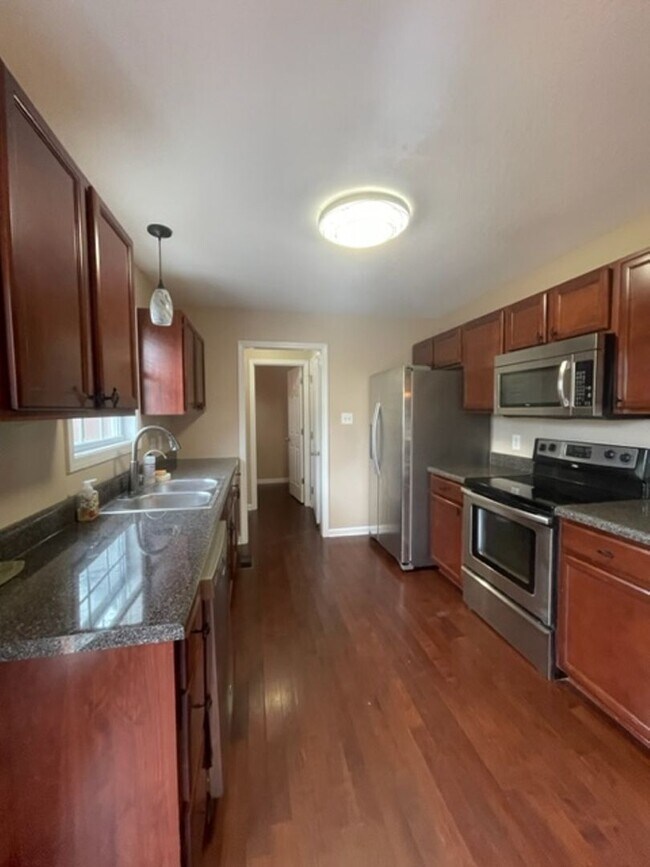 Foto del edificio - 4903 Falling Star Ln