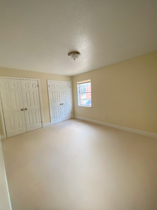 Foto del edificio - 2295 Candlewyck Cir
