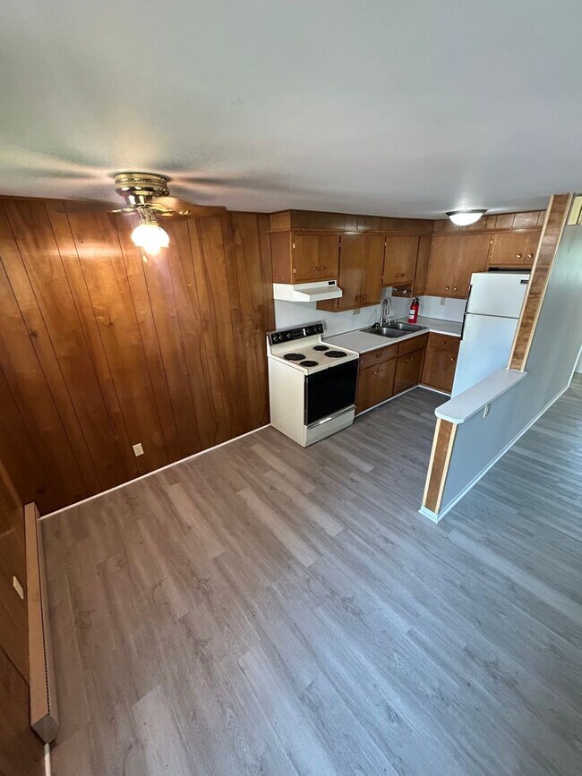 Foto del edificio - 104-110 Maple Lane
