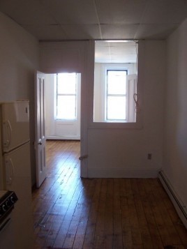 Building Photo - 601 Grove St