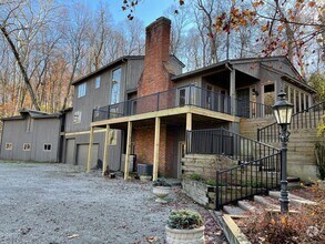 Building Photo - 3400 Woodside Rd