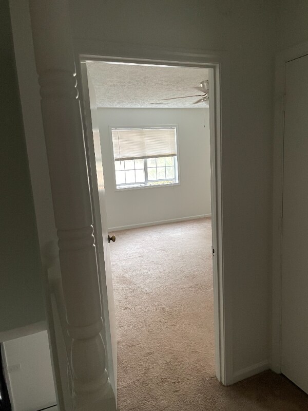 Foto principal - 3230 Meadowlark Ln NW