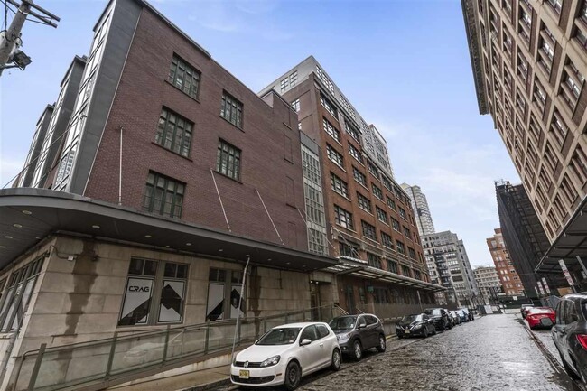 Foto del edificio - 140 Bay St