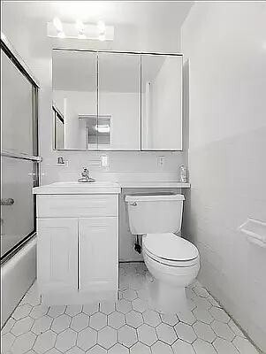 Building Photo - 238 E 36th St