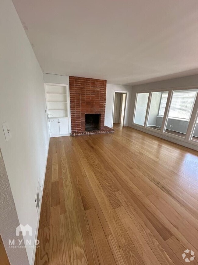 Building Photo - 4626 Geranium Pl