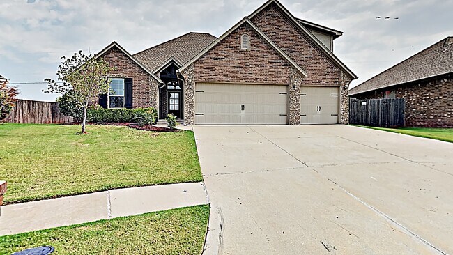 Building Photo - 4 Bedroom in Deer Creek Schools - Neighborhood Pool