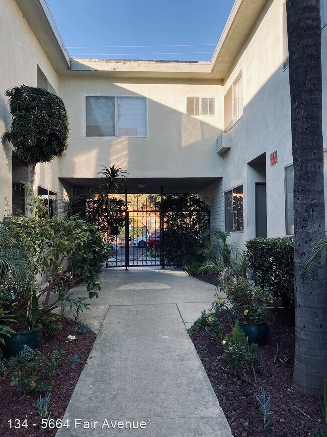 Foto del edificio - 5664 Fair Ave