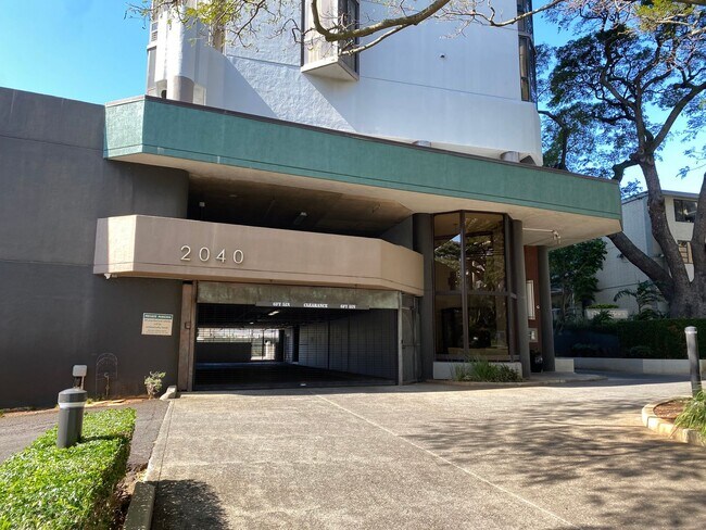 Foto del edificio - 2040 Nuuanu Ave