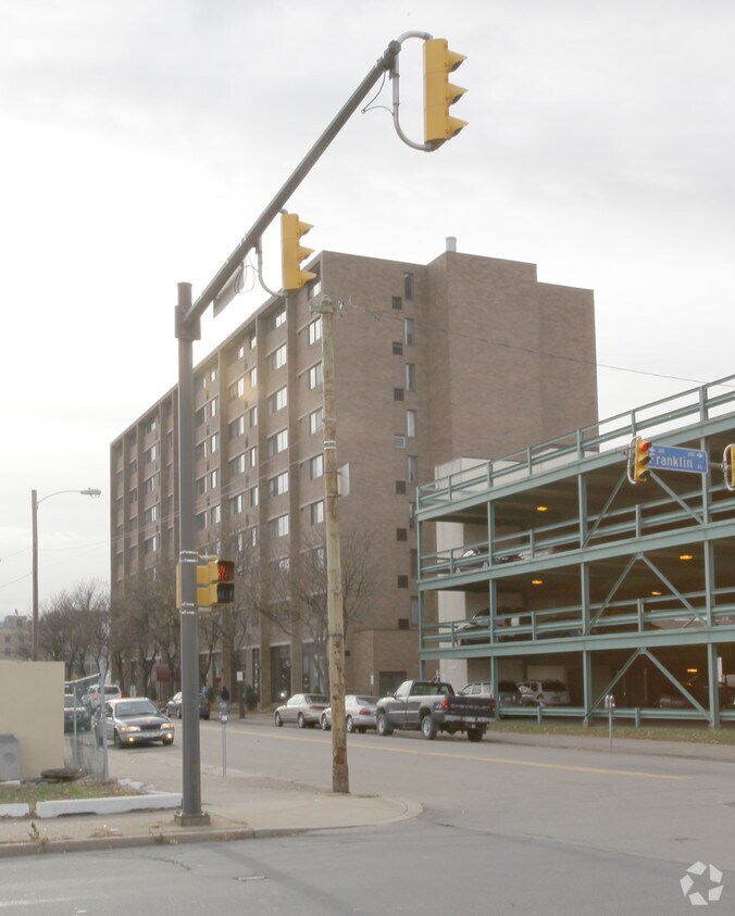 Forum Towers Apartments in Scranton, PA