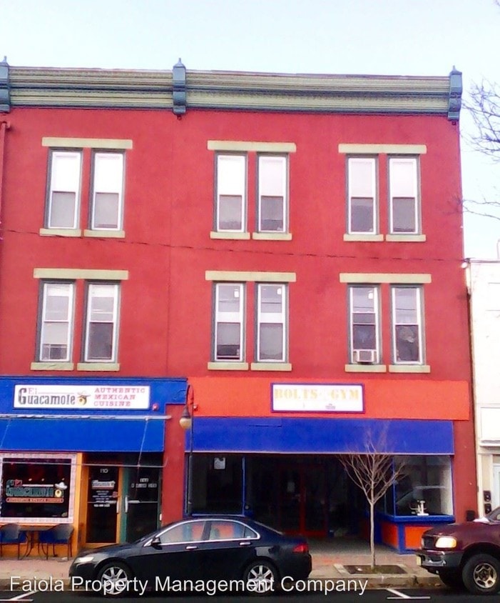 112 N High St, Millville, NJ 08332 Condo for Rent in Millville, NJ