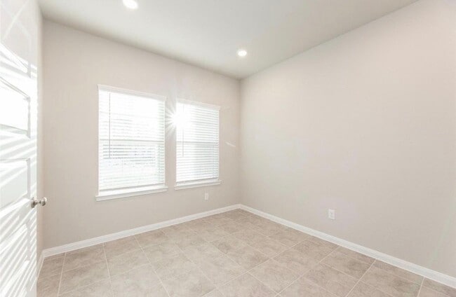 Building Photo - 1315 Gorman Ln