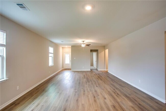 Building Photo - 104 Mount Vernon Way