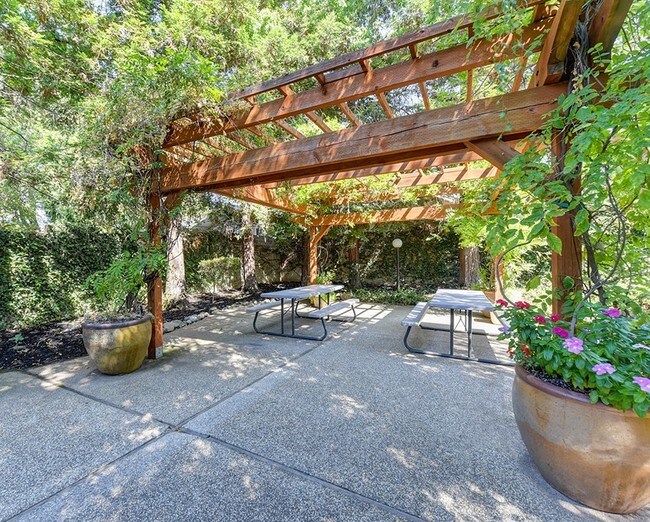 Foxborough 7795 Antelope Rd Citrus Heights, CA