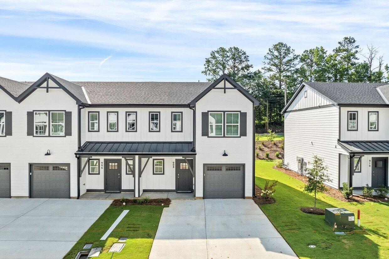 Photo - 908 Winslow Ct.