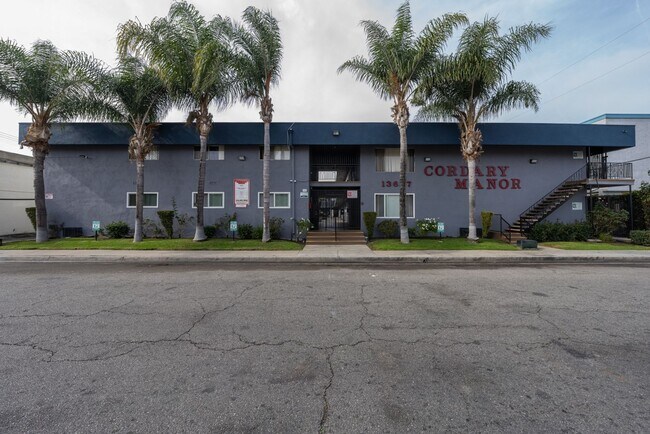 Foto del interior - 13637 Cordary Ave