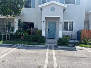 Building Photo - 391 NW 12th Ave