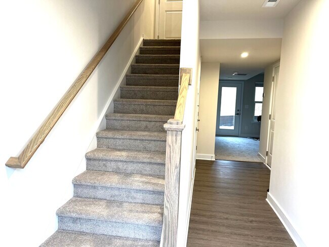 Foto del edificio - 4125 Auburn Oak Ln