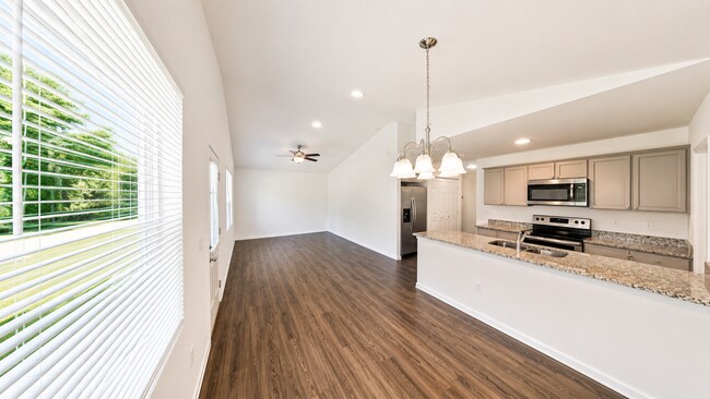Foto del edificio - Charming 3 Bedroom, 2 Bathroom Home for Rent in Summerfield, FL