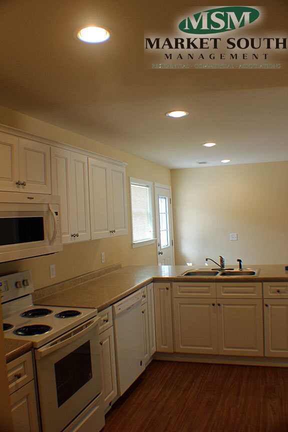 Foto del edificio - BLOOMINGDALE HOME