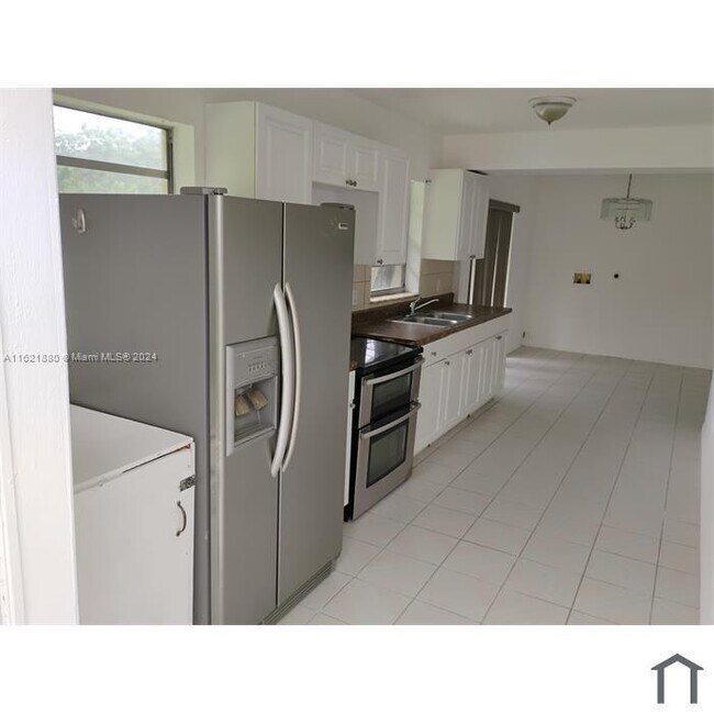 Building Photo - 26720 SW 133rd Ct
