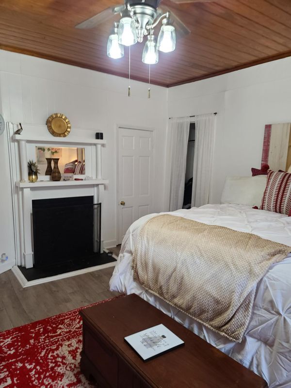 Foto del edificio - 904 Park Ave