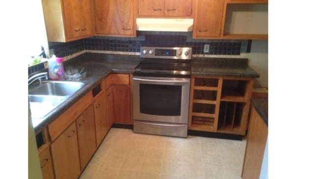 kitchen - 2 Hickory St