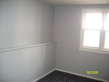Building Photo - 1421 E Seminole St