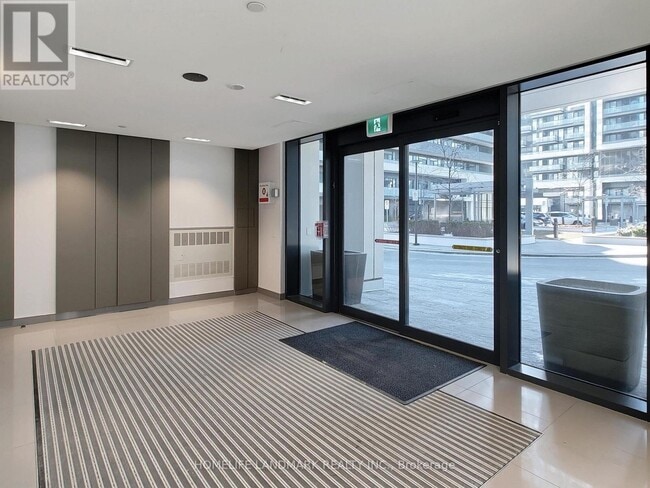 Building Photo - 85 Oneida Crescent