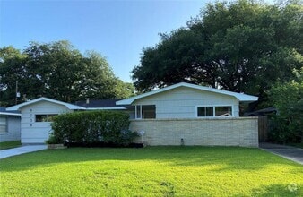 Building Photo - 6738 Hendon Ln