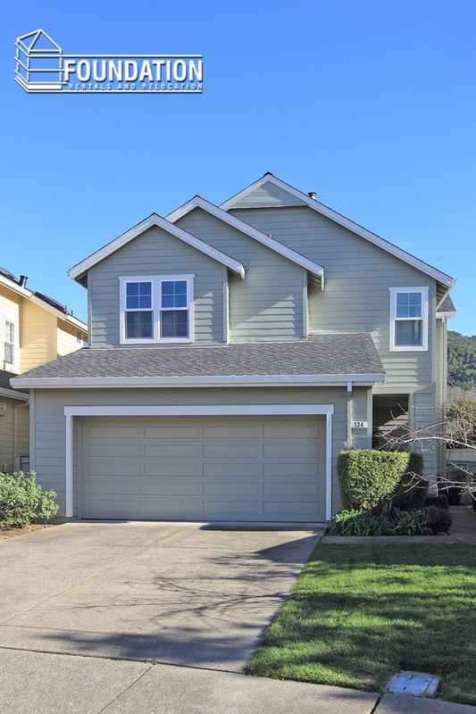 Primary Photo - 124 Waterside Cir