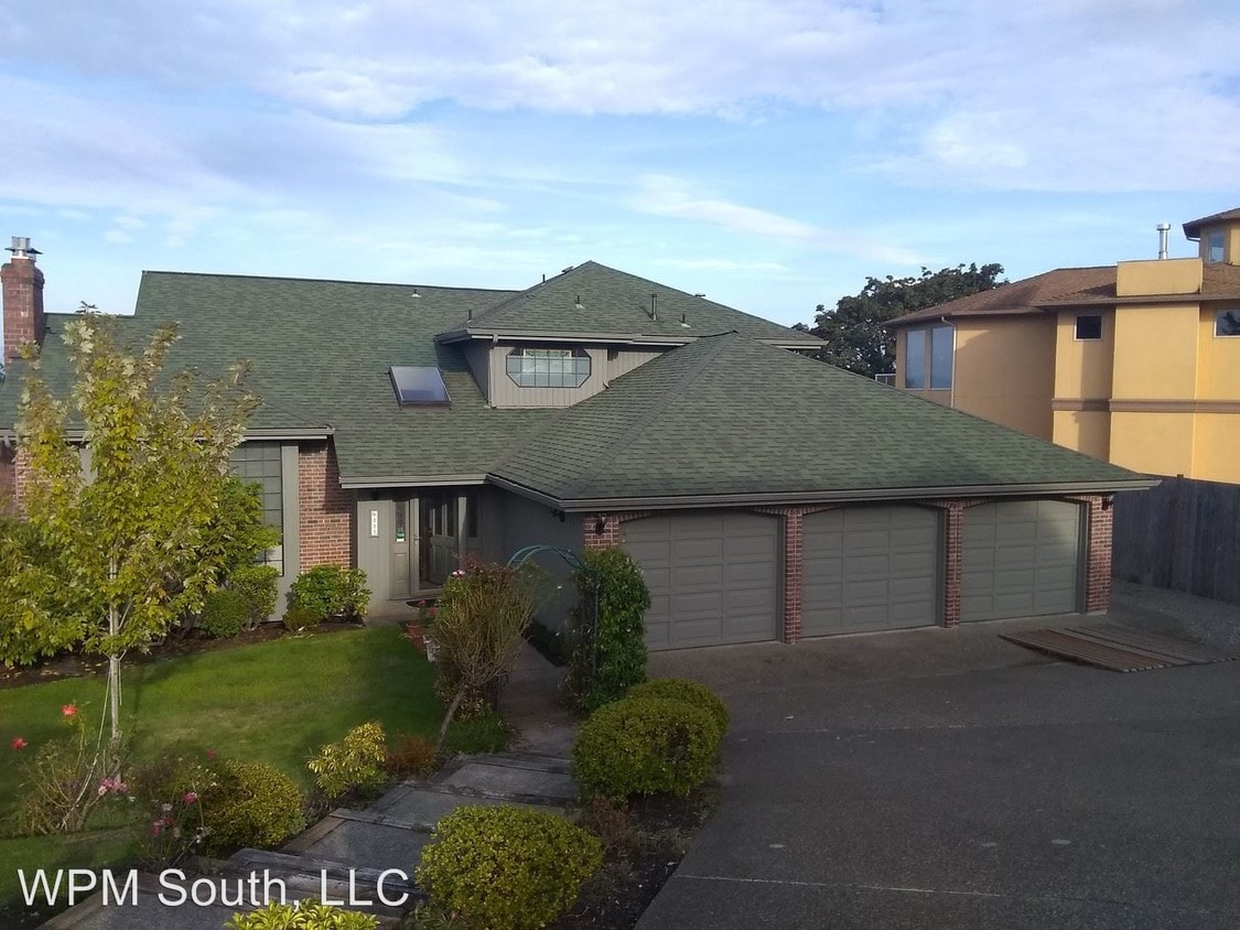 6115 Watchtower Rd NE Unit B, WA 98422 Room for Rent in