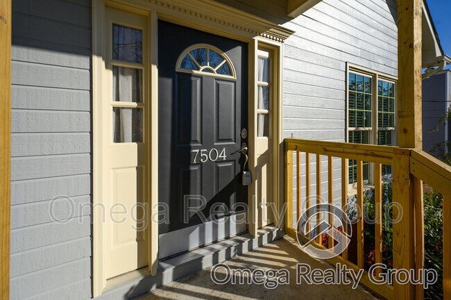 Foto del edificio - 7504 Carrolwood Way
