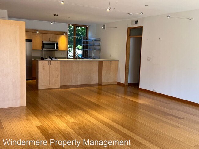 Building Photo - 2 br, 2 bath House - 221 Wyatt Way NW, A102
