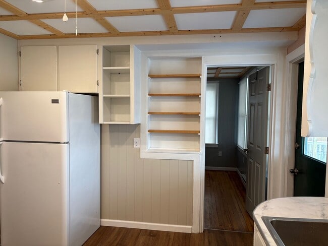 Building Photo - 23 N Grant St