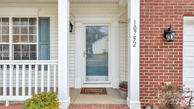 Building Photo - 10752 Big Bear Dr