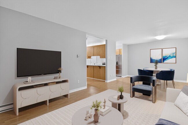 Photo du bâtiment - Creek Village Suites