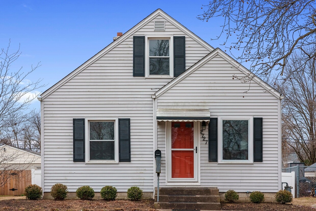 Foto principal - 2727 Bellwood Ave