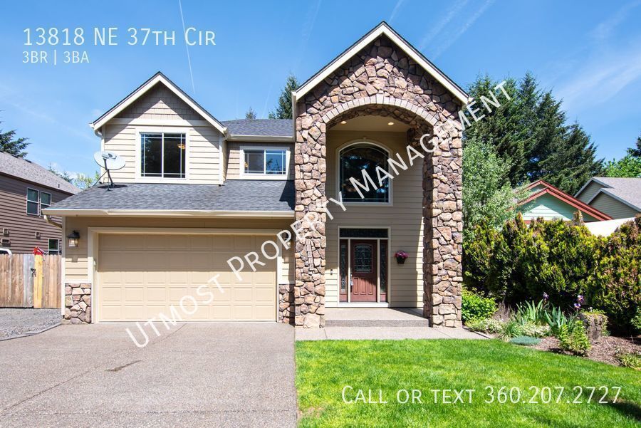 Primary Photo - Custom built 3BD home with craftsmen quality