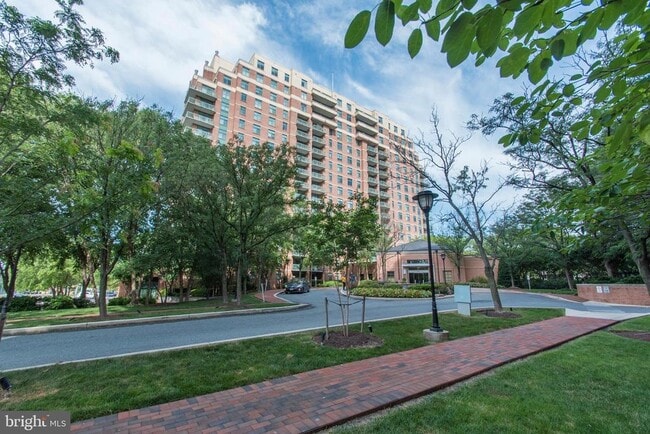 Building Photo - 11700 Old Georgetown Rd