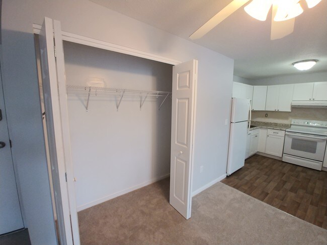 Building Photo - 1427 Harbor View Dr