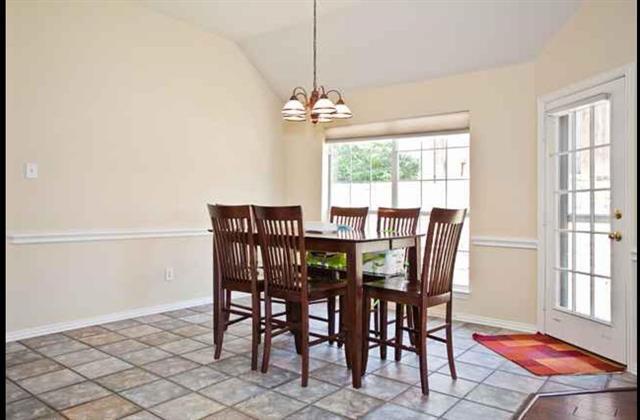 Foto del edificio - 9702 Valley Lake Ct