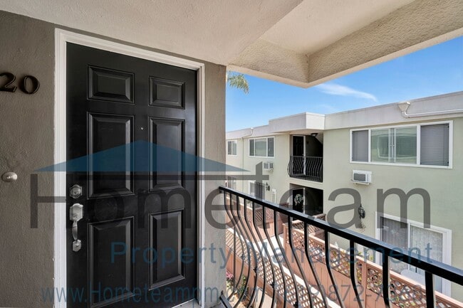 Foto del edificio - 2 BR/ 2 BA 920 SQFT Clairemont Mesa/ San D...