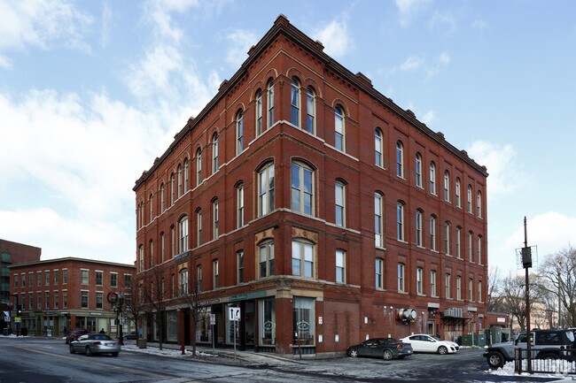 Building Photo - Fairburn Building