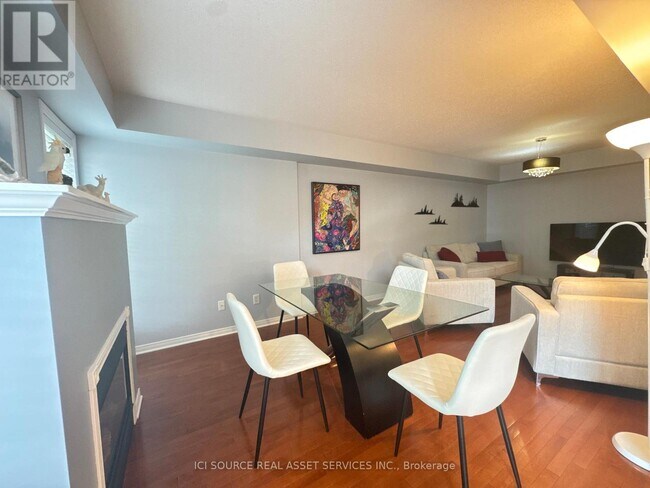 Building Photo - 18-18 Midwood Private