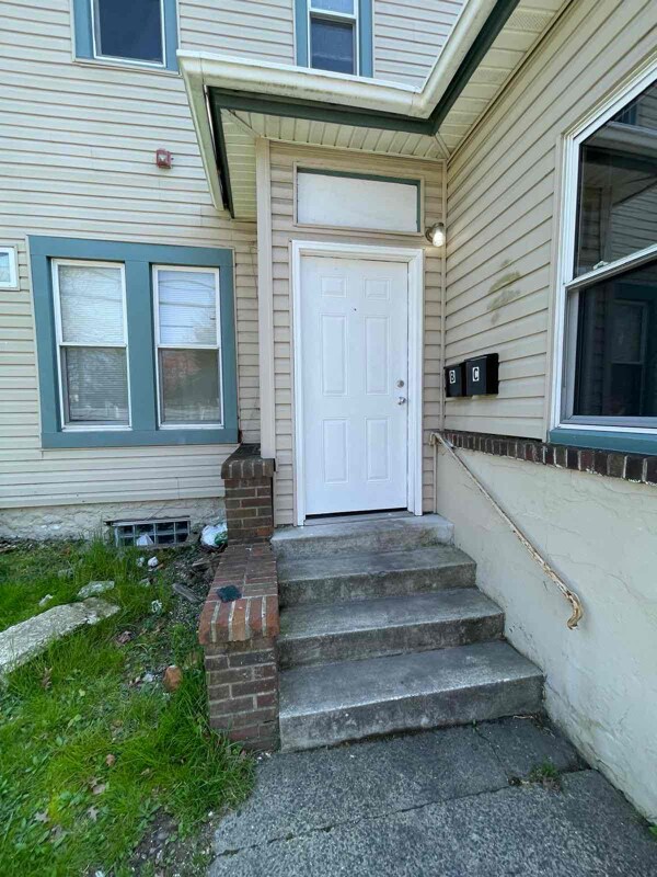 2203 44th St Unit B, Pennsauken Township, NJ 08110 Room for Rent in